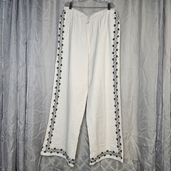 Nobody's Child Oatmeal Black Floral Embroidered Wide Leg Pull On Shona Trousers - Picture 2 of 15